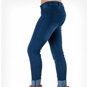 Cowgirl Tuff  Just Tuff Indigo Skinny 28 X 31